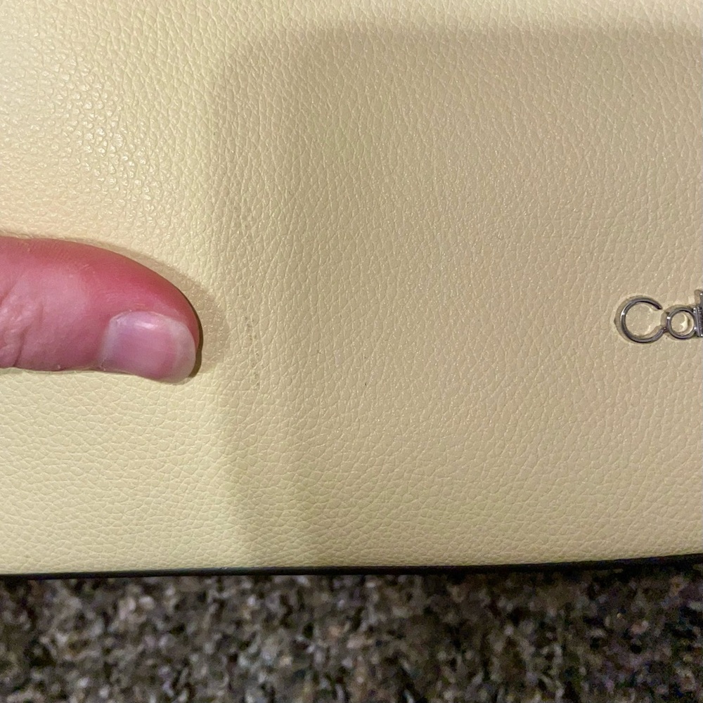 Calvin Klein Pale Yellow Pebble Leather Shoulder Bag - Picture 8 of 11